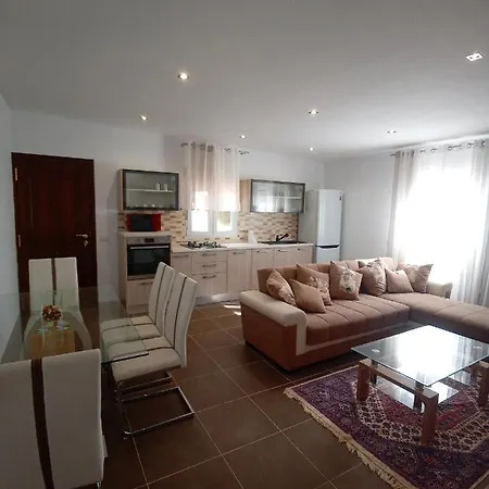 Stefi * 坎德拉里亚